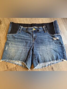 Isabel Maternity Denim Boyfriend Shorts SZ 8 Medium Wash Distressed